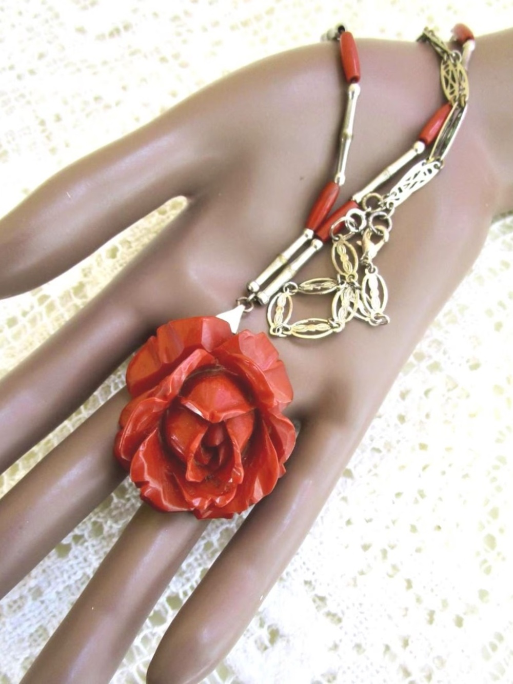 vintage big red lightweight necklace on silver and red beads, 22 inches